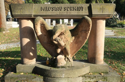 SCHMIDT, Miloslav